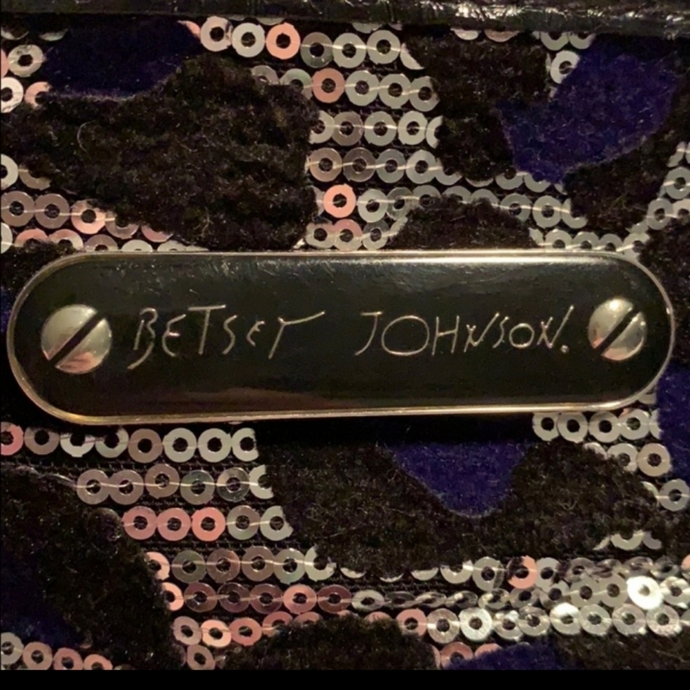 Betsy Johnson Animal print Coin purse - Picture 2 of 5